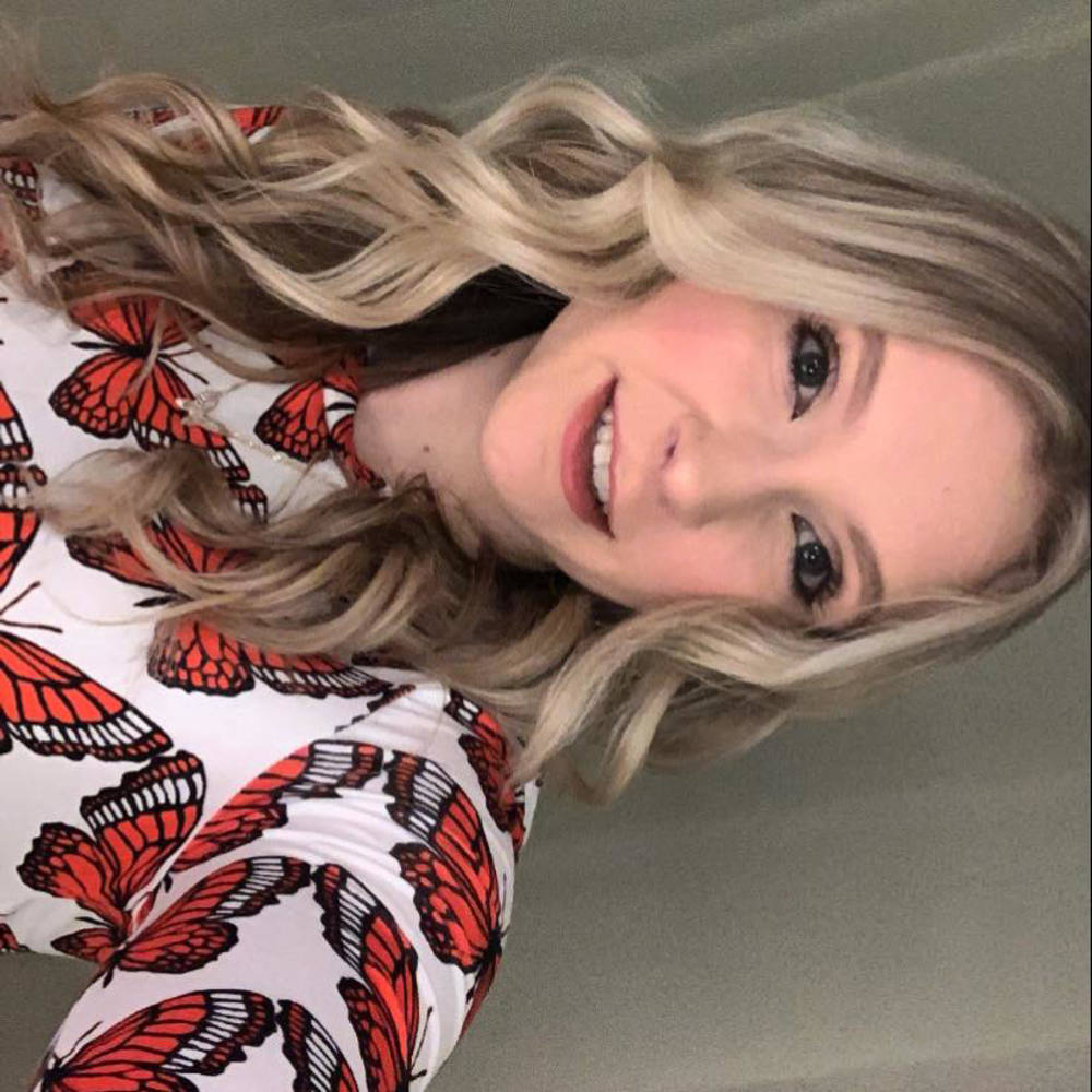Meet your Posher, Chloe